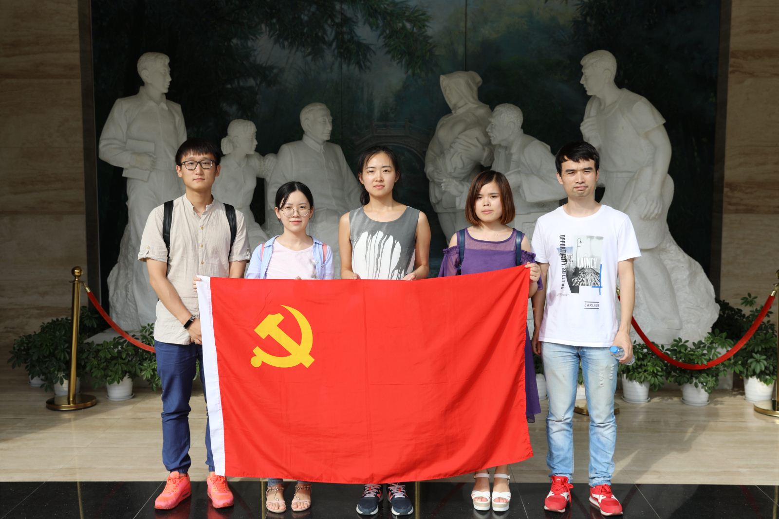 学习陈云五种精神，争做“两学一做”先锋 ——计算机科学与304am永利集团师生党员赴陈云纪念馆参观学习